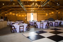 wedding-reception-setup-in-barn