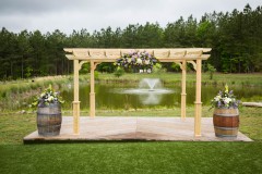 wedding-trellis-with-flowers